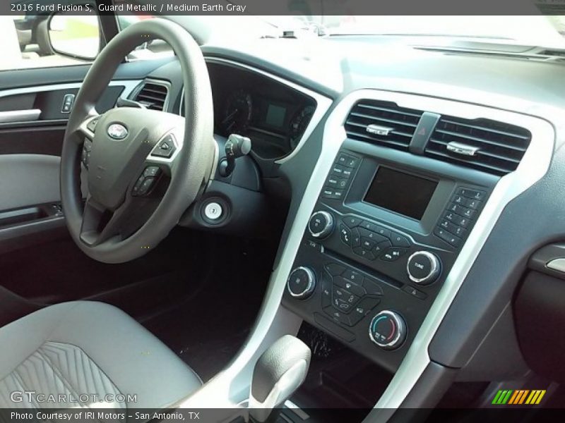 Guard Metallic / Medium Earth Gray 2016 Ford Fusion S