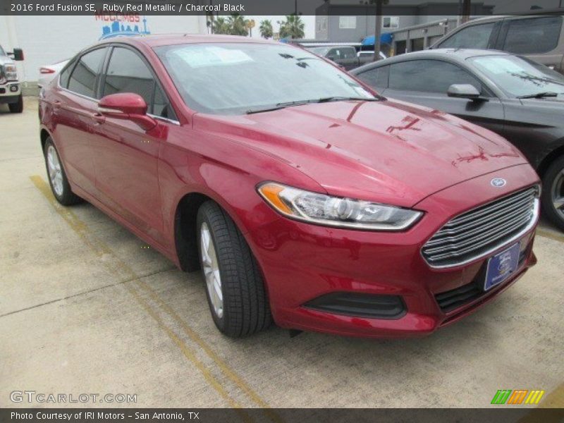 Ruby Red Metallic / Charcoal Black 2016 Ford Fusion SE