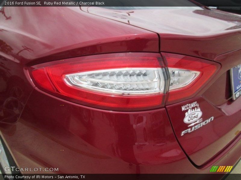 Ruby Red Metallic / Charcoal Black 2016 Ford Fusion SE