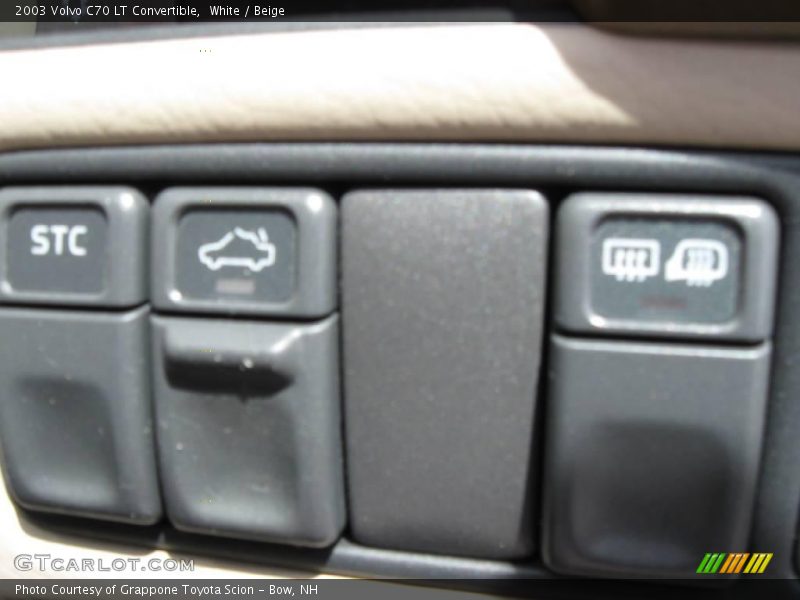 White / Beige 2003 Volvo C70 LT Convertible
