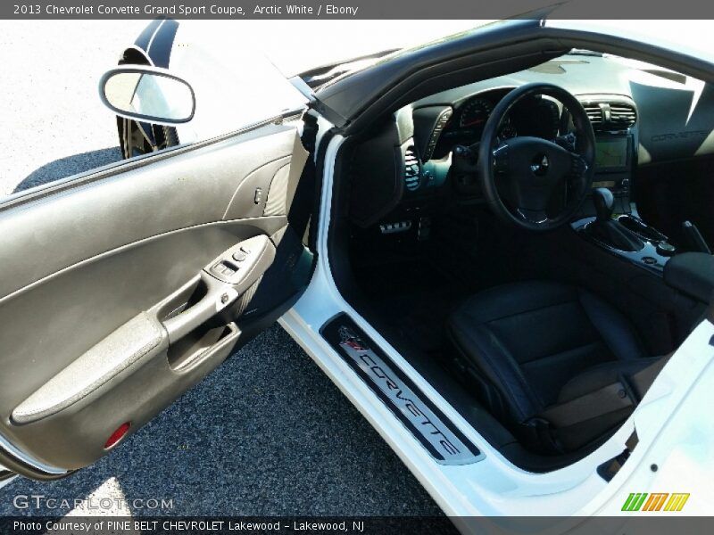 Arctic White / Ebony 2013 Chevrolet Corvette Grand Sport Coupe