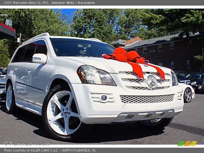 Front 3/4 View of 2007 GL 450