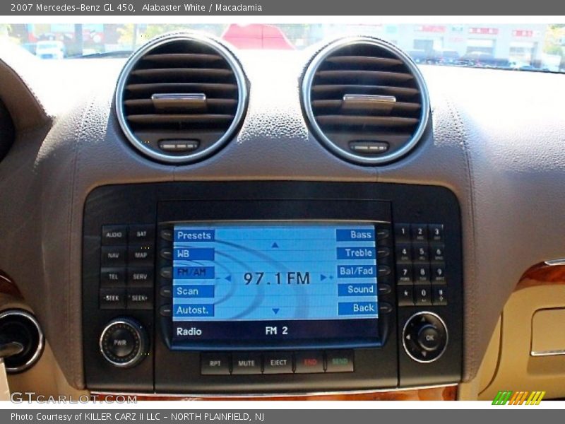 Alabaster White / Macadamia 2007 Mercedes-Benz GL 450