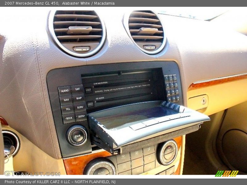 Alabaster White / Macadamia 2007 Mercedes-Benz GL 450