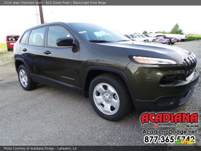 ECO Green Pearl / Black/Light Frost Beige 2016 Jeep Cherokee Sport