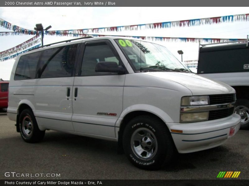 Ivory White / Blue 2000 Chevrolet Astro AWD Passenger Van
