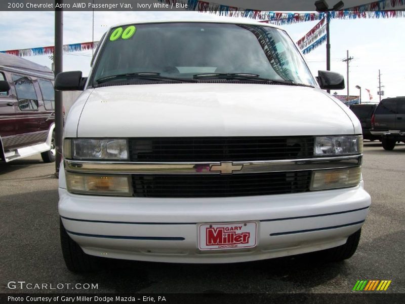 Ivory White / Blue 2000 Chevrolet Astro AWD Passenger Van