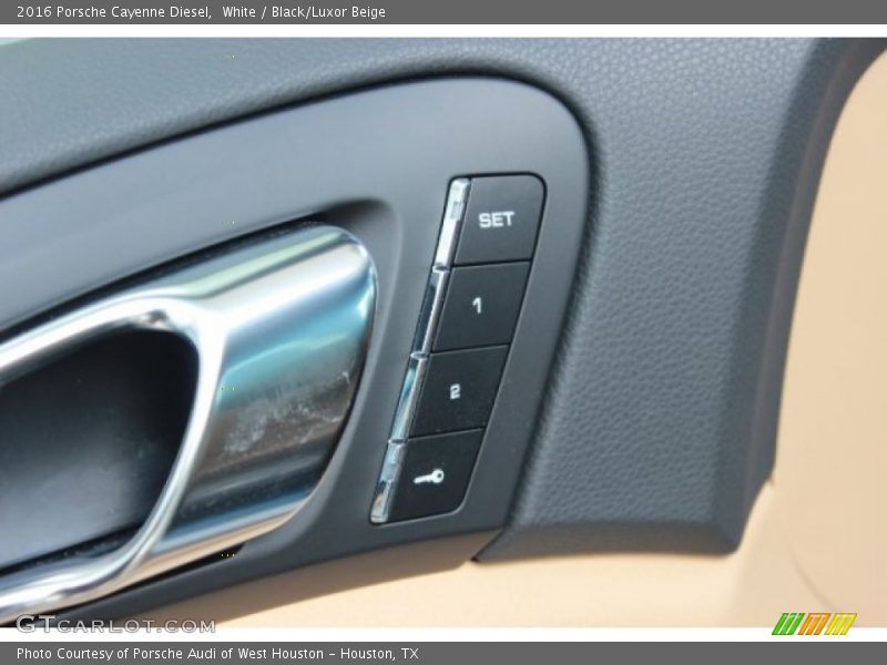 Controls of 2016 Cayenne Diesel