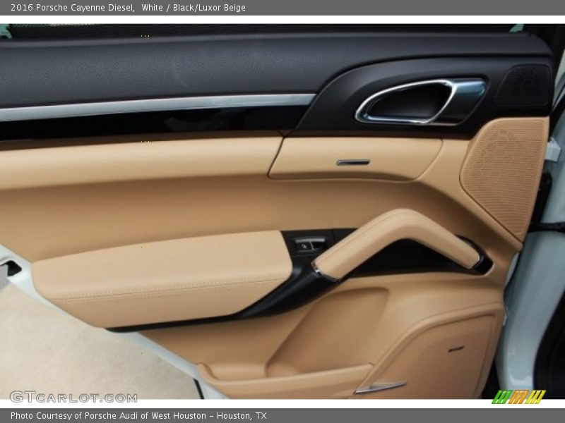 White / Black/Luxor Beige 2016 Porsche Cayenne Diesel