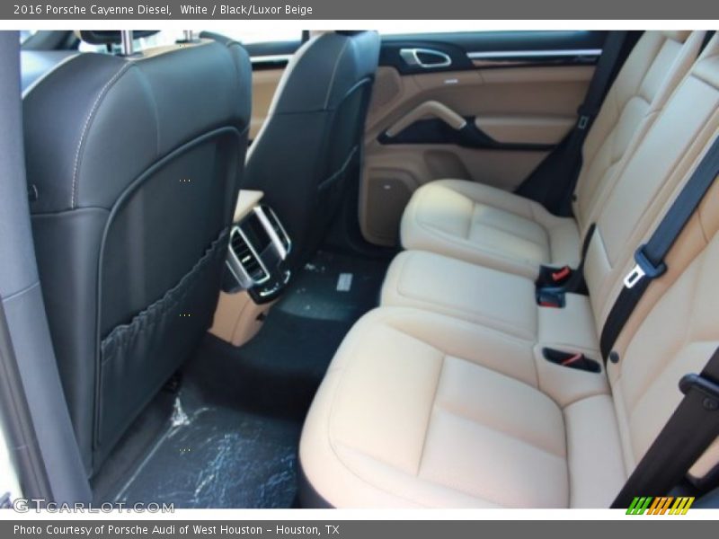 White / Black/Luxor Beige 2016 Porsche Cayenne Diesel