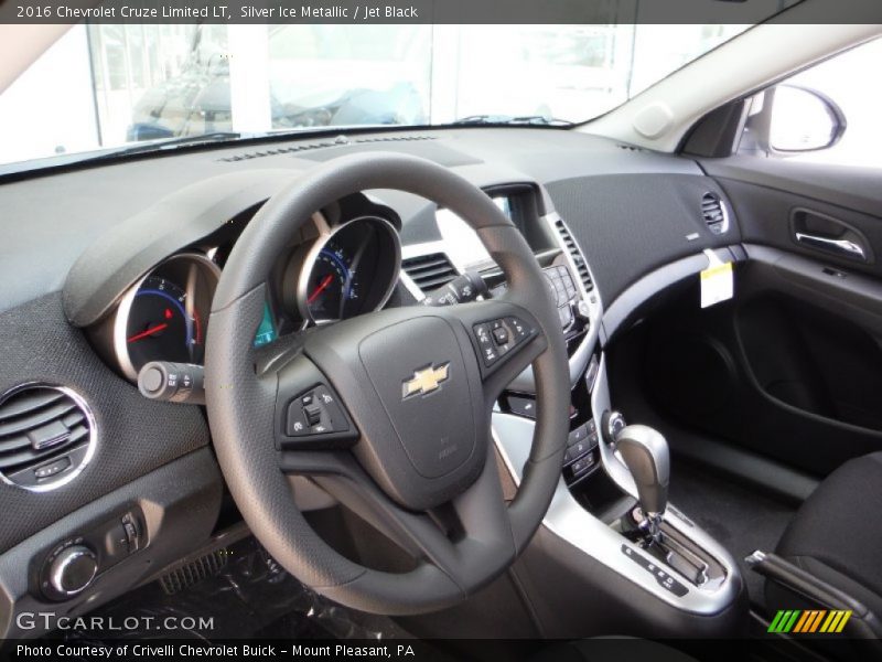 Silver Ice Metallic / Jet Black 2016 Chevrolet Cruze Limited LT