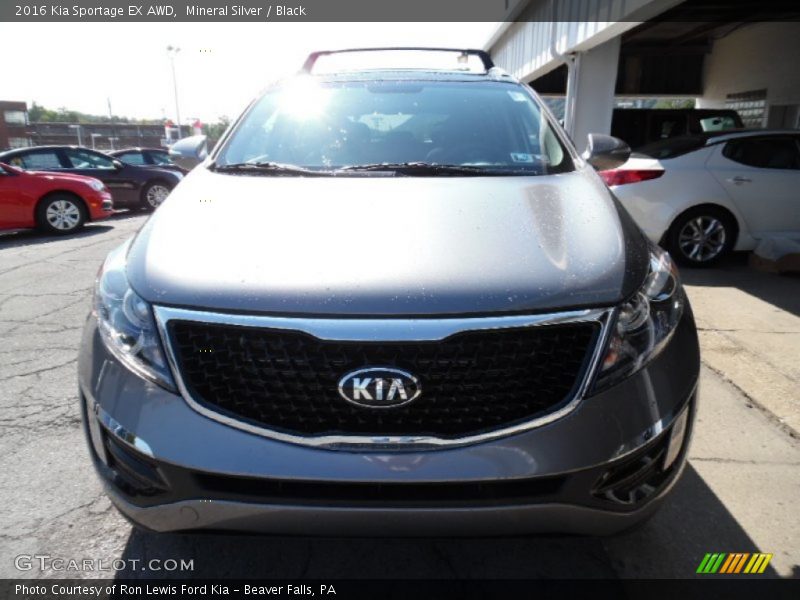 Mineral Silver / Black 2016 Kia Sportage EX AWD