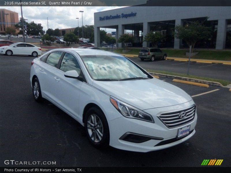 Quartz White Pearl / Gray 2016 Hyundai Sonata SE