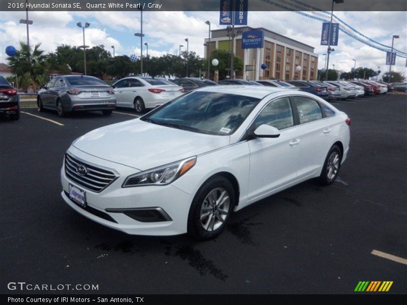 Quartz White Pearl / Gray 2016 Hyundai Sonata SE