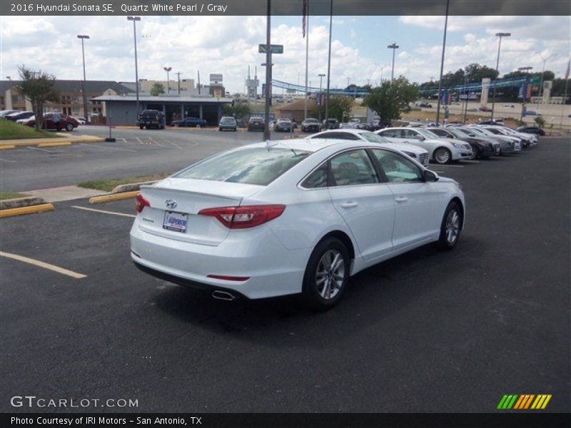 Quartz White Pearl / Gray 2016 Hyundai Sonata SE