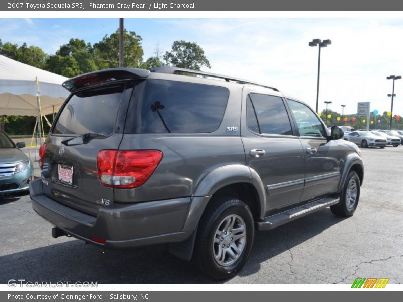 Phantom Gray Pearl / Light Charcoal 2007 Toyota Sequoia SR5