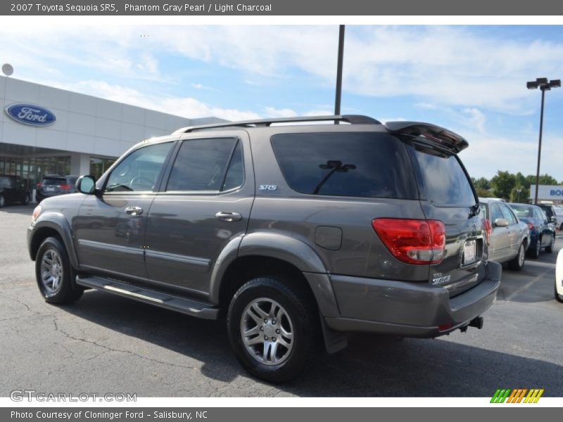 Phantom Gray Pearl / Light Charcoal 2007 Toyota Sequoia SR5