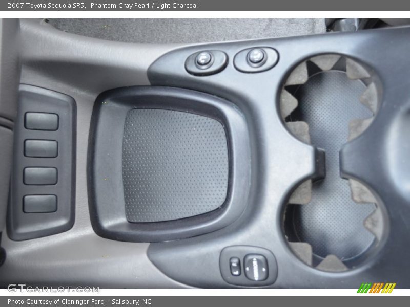 Phantom Gray Pearl / Light Charcoal 2007 Toyota Sequoia SR5