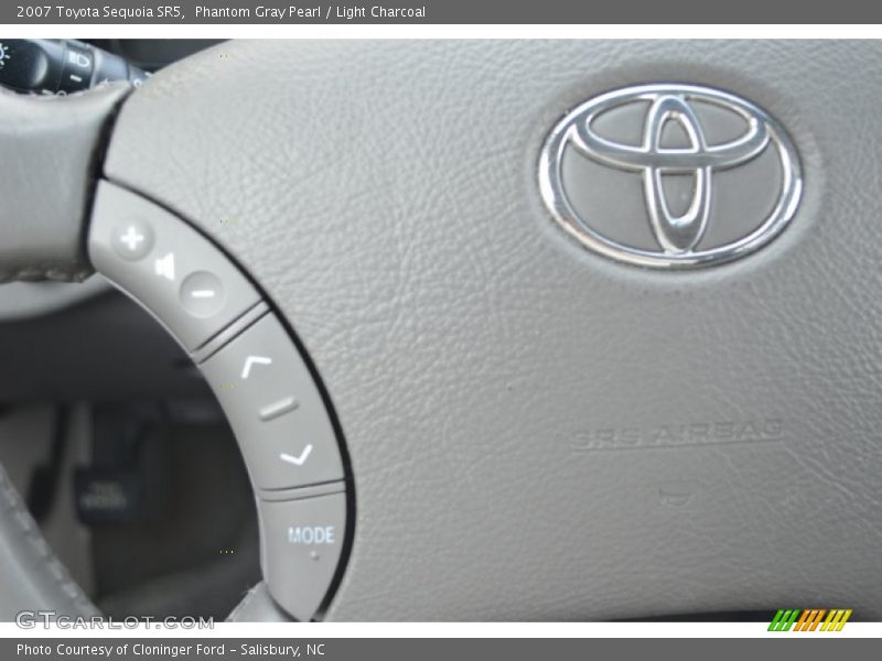 Phantom Gray Pearl / Light Charcoal 2007 Toyota Sequoia SR5