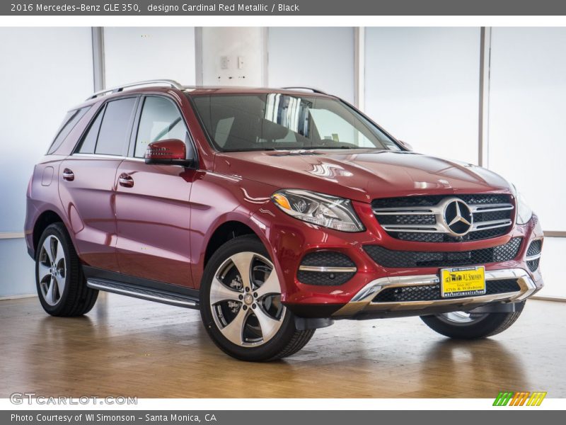 Front 3/4 View of 2016 GLE 350