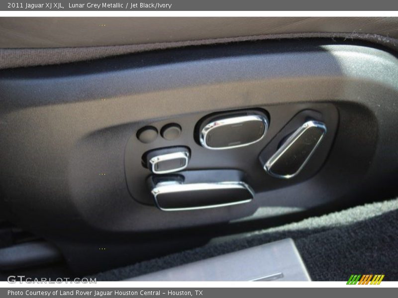 Lunar Grey Metallic / Jet Black/Ivory 2011 Jaguar XJ XJL