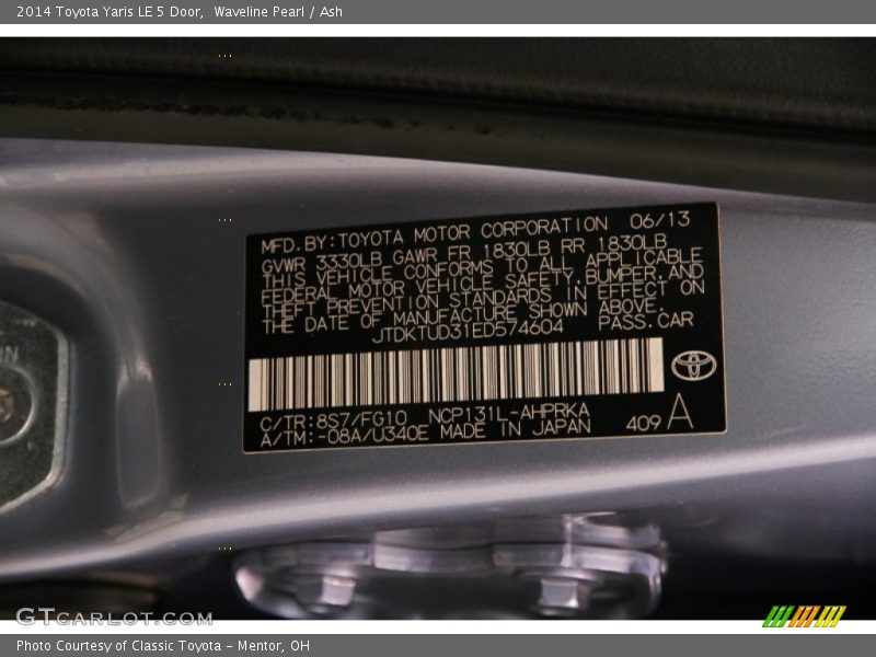 Waveline Pearl / Ash 2014 Toyota Yaris LE 5 Door