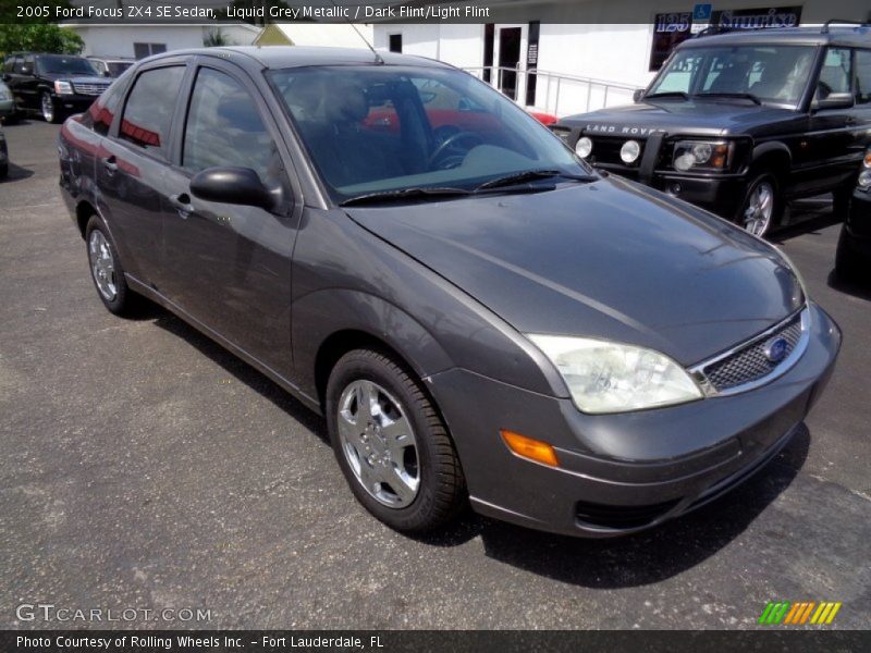 Liquid Grey Metallic / Dark Flint/Light Flint 2005 Ford Focus ZX4 SE Sedan