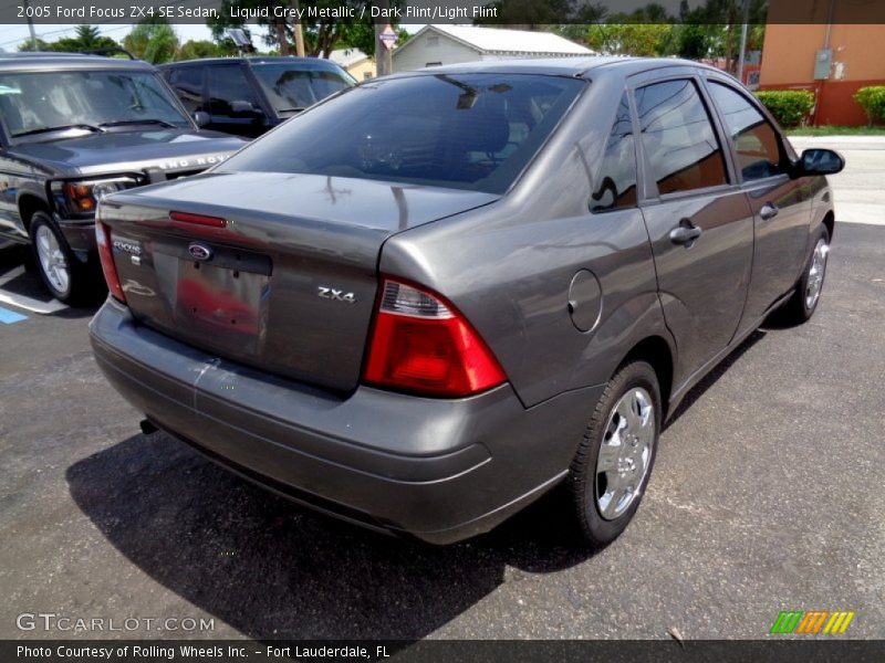 Liquid Grey Metallic / Dark Flint/Light Flint 2005 Ford Focus ZX4 SE Sedan