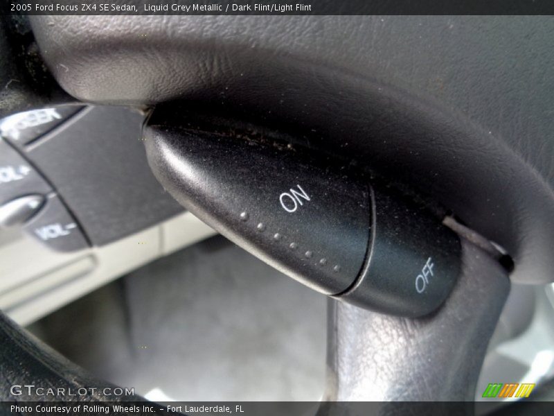 Liquid Grey Metallic / Dark Flint/Light Flint 2005 Ford Focus ZX4 SE Sedan