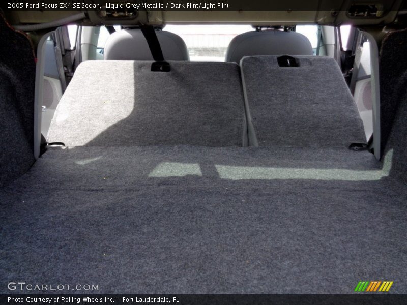 Liquid Grey Metallic / Dark Flint/Light Flint 2005 Ford Focus ZX4 SE Sedan