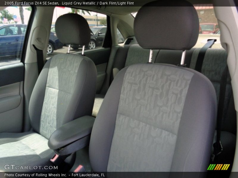 Liquid Grey Metallic / Dark Flint/Light Flint 2005 Ford Focus ZX4 SE Sedan