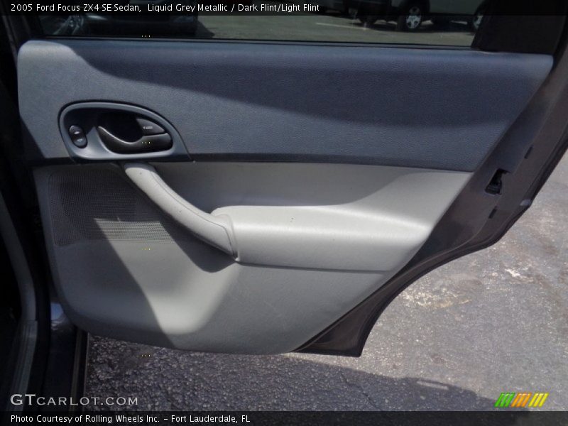 Liquid Grey Metallic / Dark Flint/Light Flint 2005 Ford Focus ZX4 SE Sedan