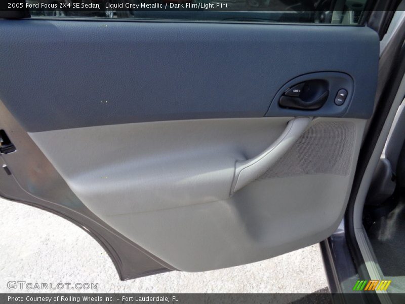 Liquid Grey Metallic / Dark Flint/Light Flint 2005 Ford Focus ZX4 SE Sedan