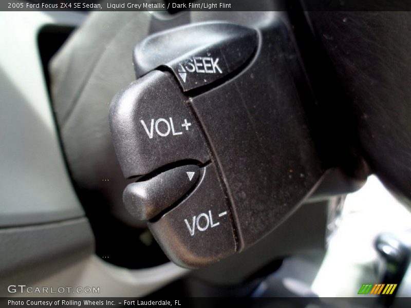 Liquid Grey Metallic / Dark Flint/Light Flint 2005 Ford Focus ZX4 SE Sedan