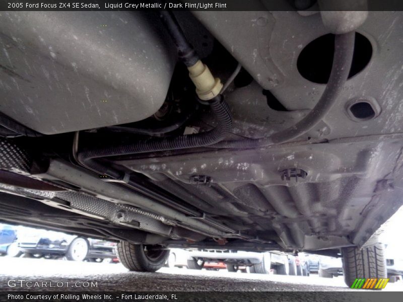 Liquid Grey Metallic / Dark Flint/Light Flint 2005 Ford Focus ZX4 SE Sedan