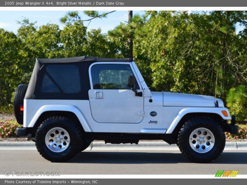 Bright Silver Metallic / Dark Slate Gray 2005 Jeep Wrangler X 4x4