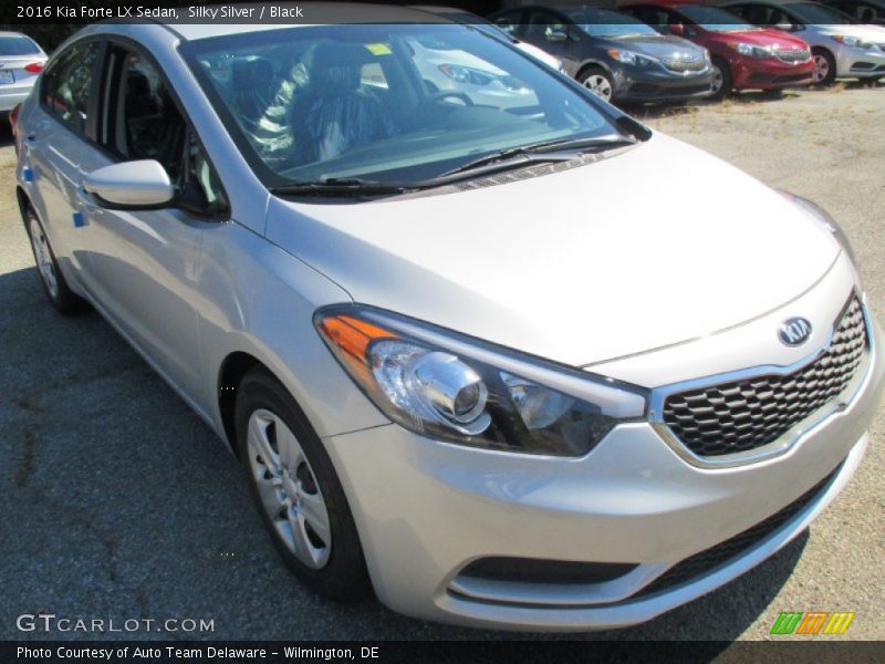 Silky Silver / Black 2016 Kia Forte LX Sedan