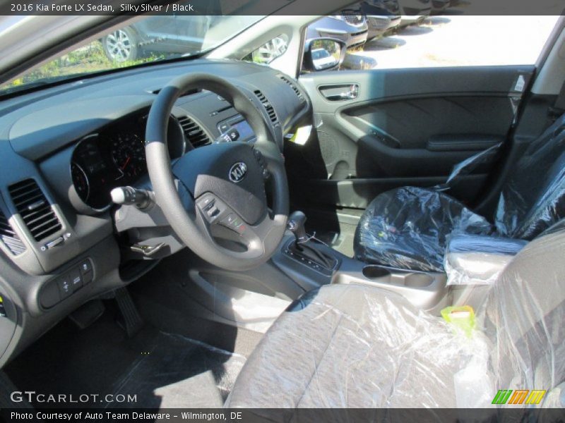 Black Interior - 2016 Forte LX Sedan 