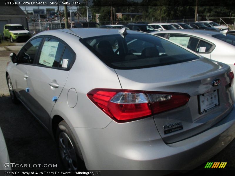 Silky Silver / Black 2016 Kia Forte LX Sedan