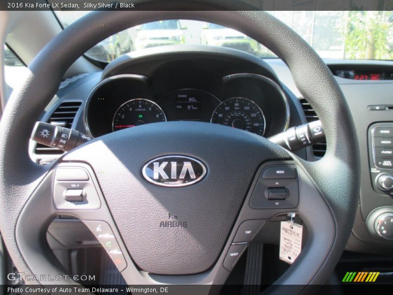 Silky Silver / Black 2016 Kia Forte LX Sedan