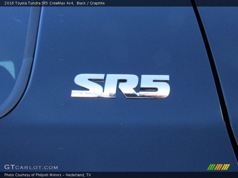 Black / Graphite 2016 Toyota Tundra SR5 CrewMax 4x4