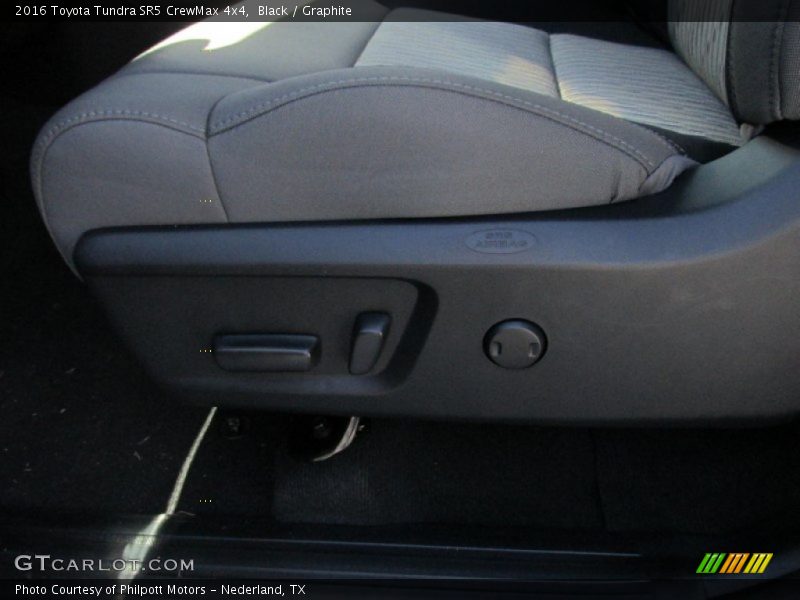 Black / Graphite 2016 Toyota Tundra SR5 CrewMax 4x4