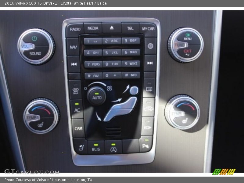 Crystal White Pearl / Beige 2016 Volvo XC60 T5 Drive-E