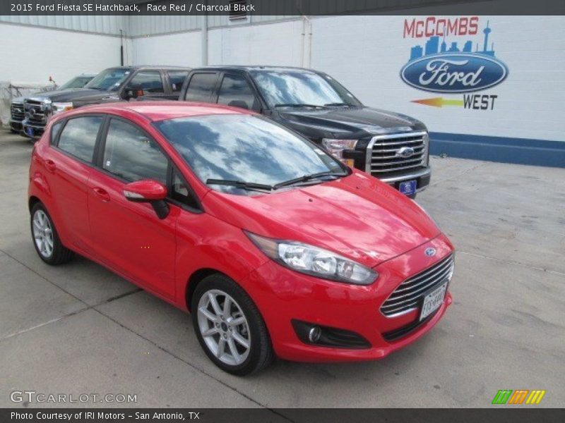 Race Red / Charcoal Black 2015 Ford Fiesta SE Hatchback