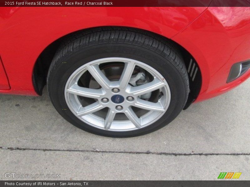 Race Red / Charcoal Black 2015 Ford Fiesta SE Hatchback