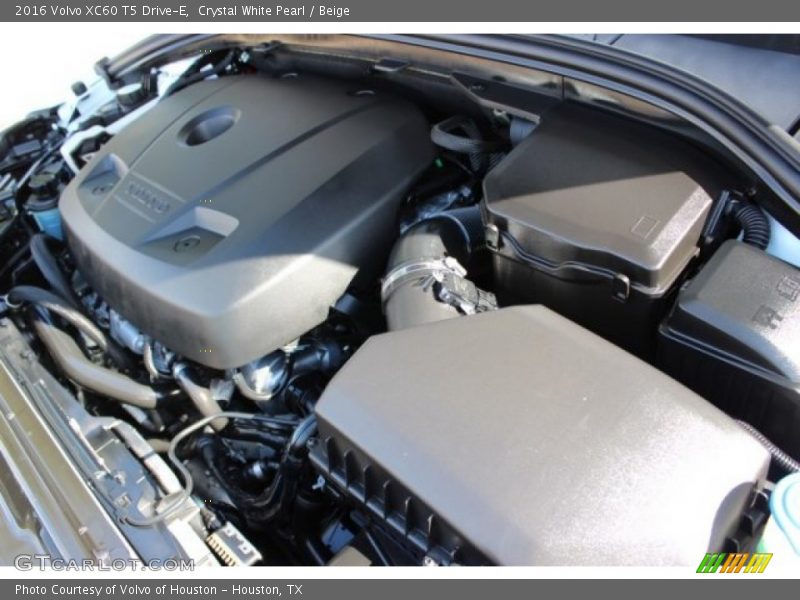 Crystal White Pearl / Beige 2016 Volvo XC60 T5 Drive-E