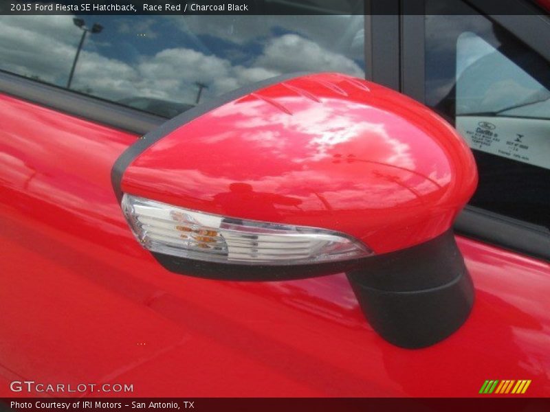 Race Red / Charcoal Black 2015 Ford Fiesta SE Hatchback