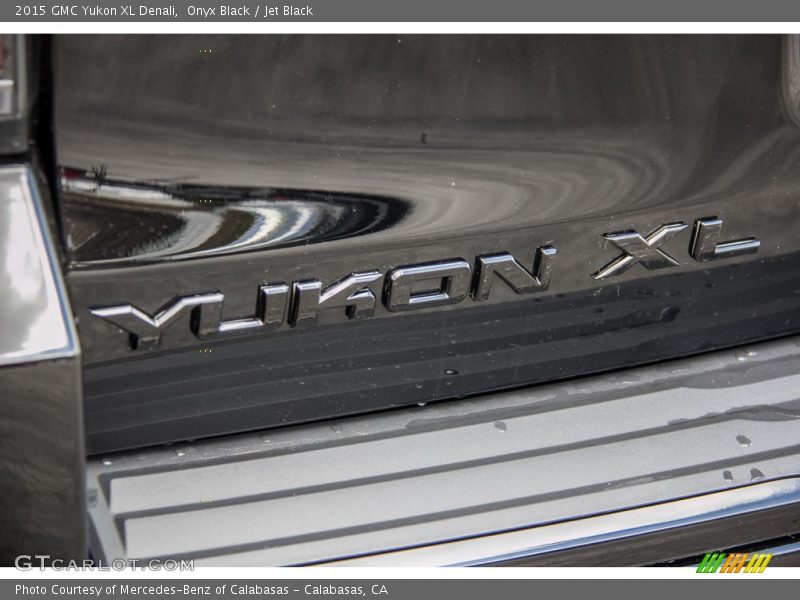 Onyx Black / Jet Black 2015 GMC Yukon XL Denali