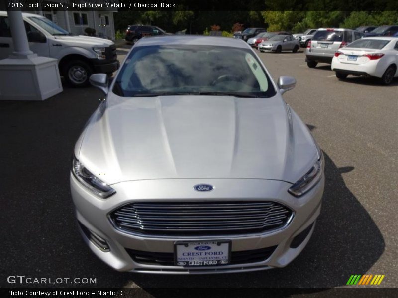 Ingot Silver Metallic / Charcoal Black 2016 Ford Fusion SE