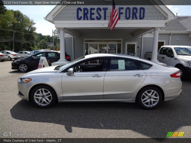 Ingot Silver Metallic / Charcoal Black 2016 Ford Fusion SE